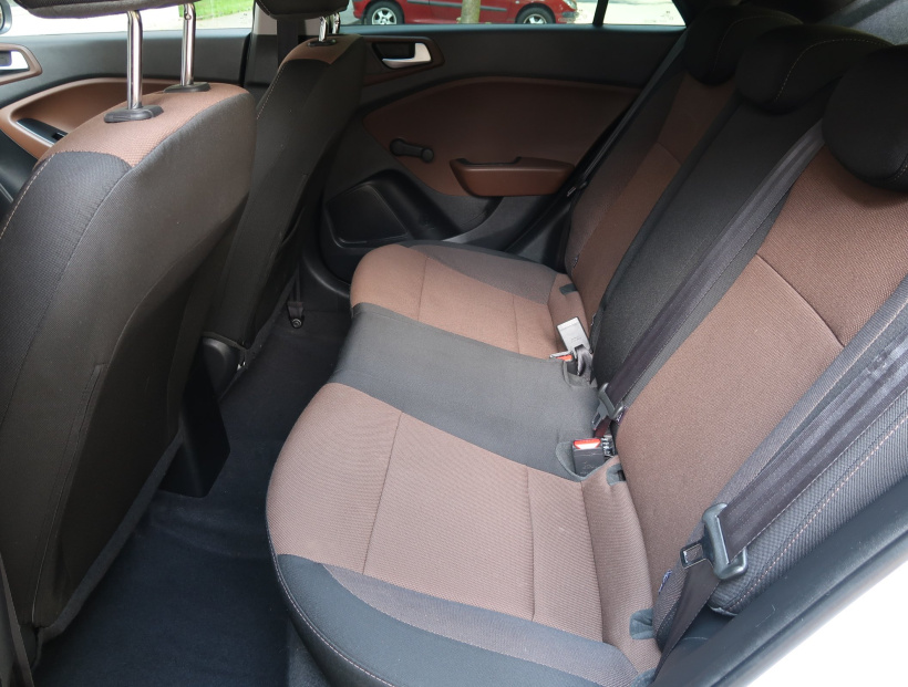 Hyundai i20, 2016