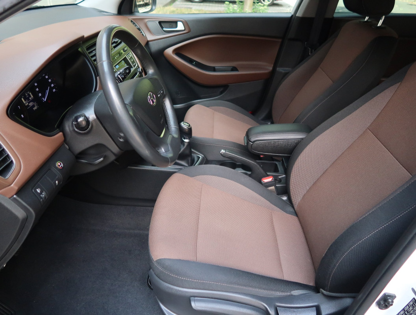 Hyundai i20, 2016