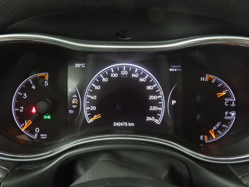 Jeep Grand Cherokee, 2013