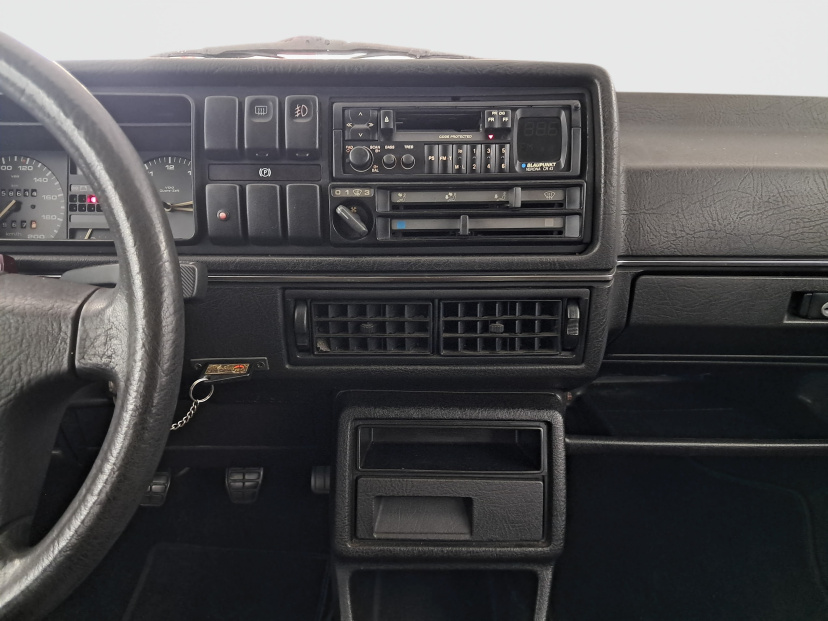 Volkswagen Golf, 1990