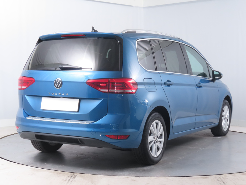 Volkswagen Touran, 2022