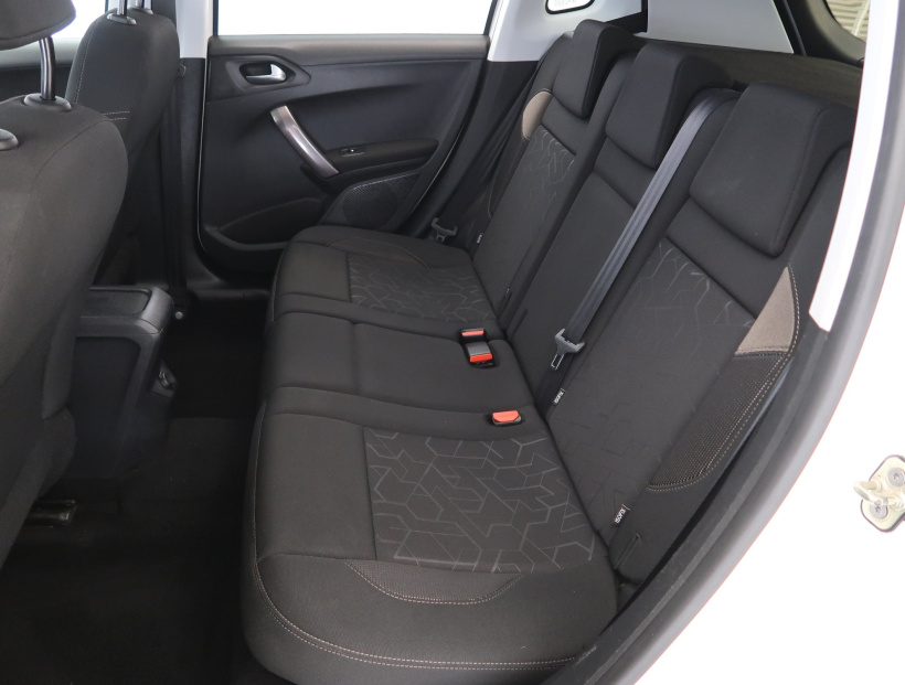 Peugeot 2008, 2014