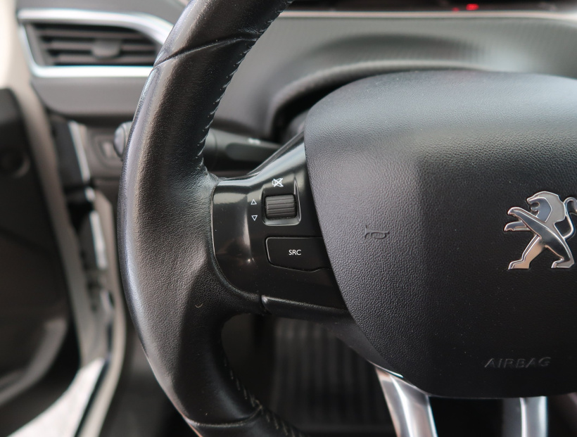Peugeot 2008, 2014