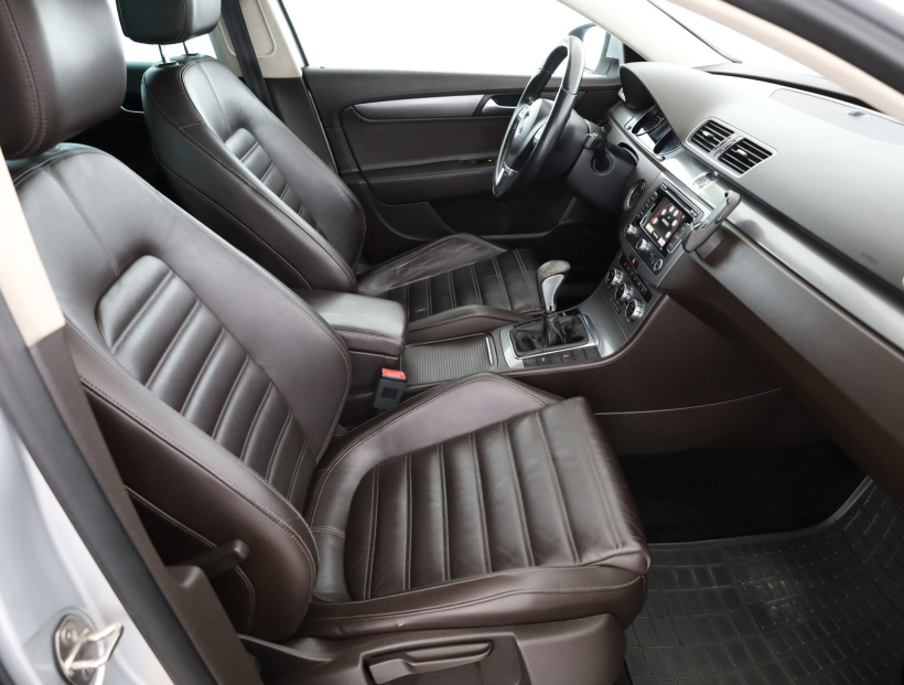 Volkswagen Passat, 2014
