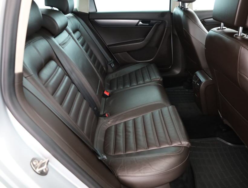 Volkswagen Passat, 2014