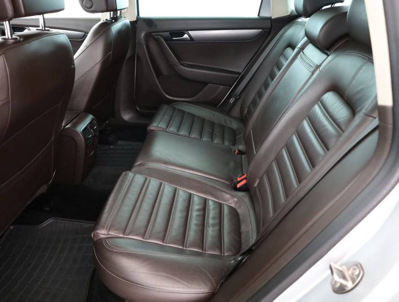 Volkswagen Passat, 2014