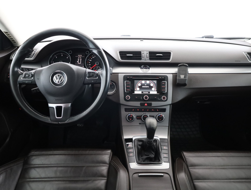Volkswagen Passat, 2014