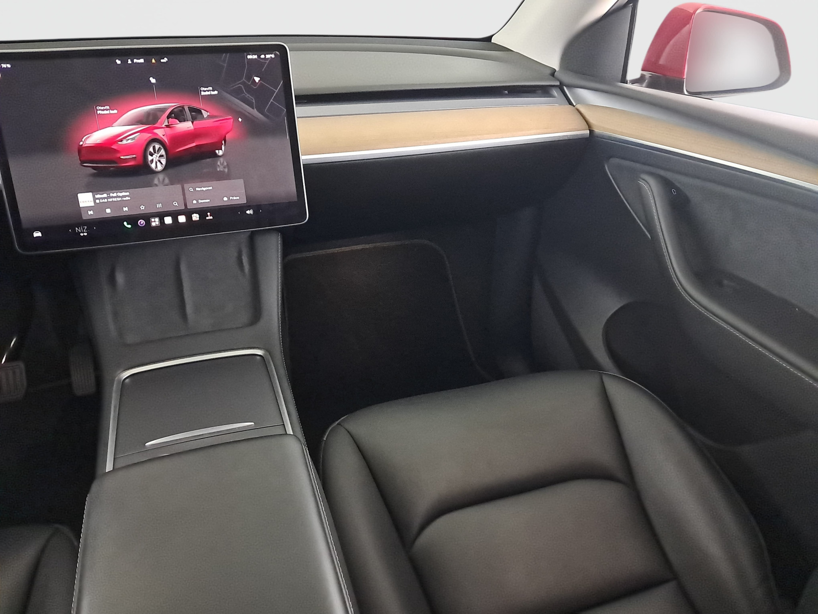 Tesla Model Y Long Range AWD – fotografie 11