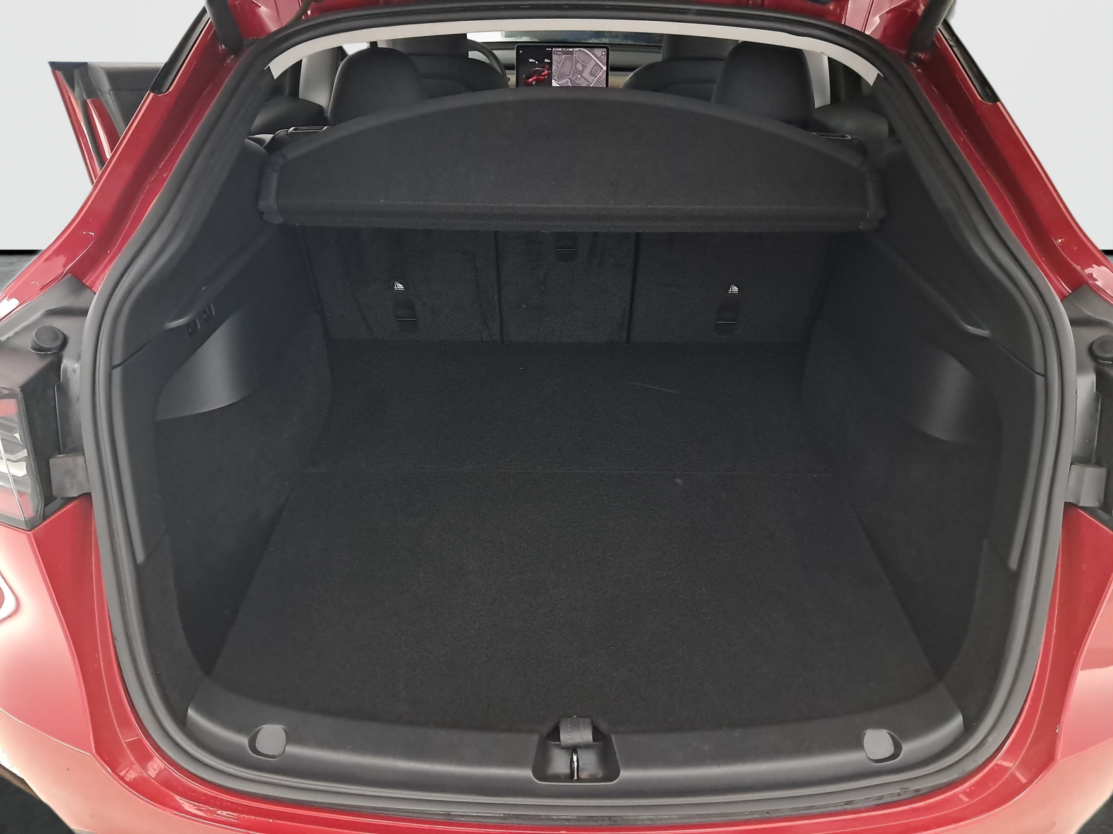 Tesla Model Y Long Range AWD – fotografie 20