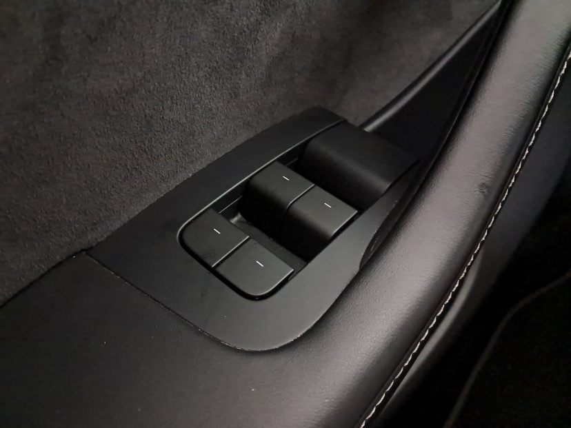 Tesla Model Y, 2022