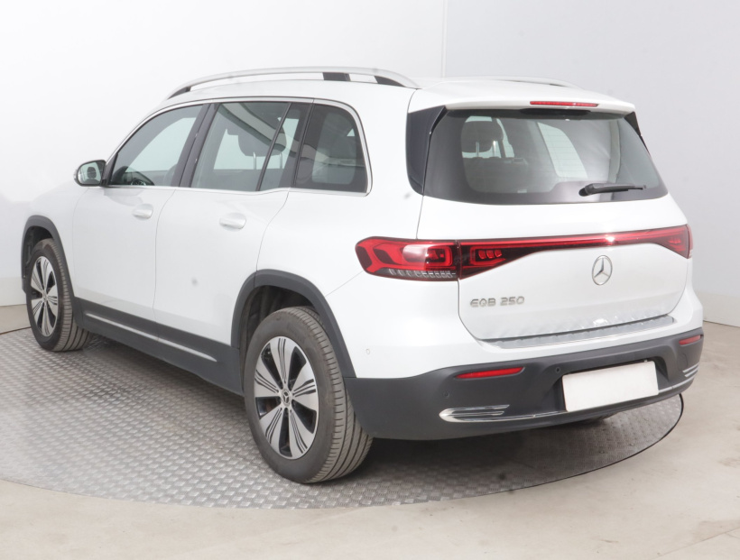 Mercedes-Benz EQB, 2023