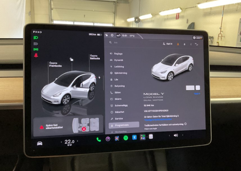 Tesla Model Y, 2023