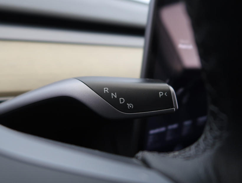 Tesla Model Y, 2023