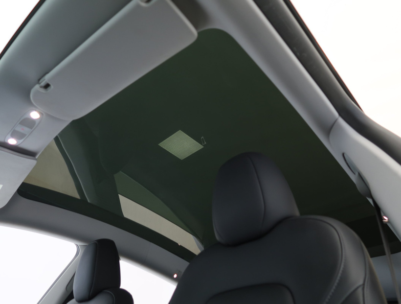 Tesla Model Y, 2023