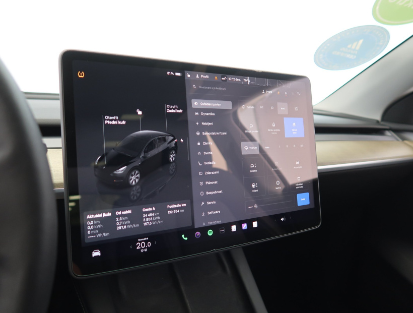 Tesla Model Y, 2023