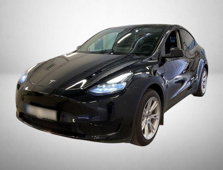 Tesla Model Y, 2023