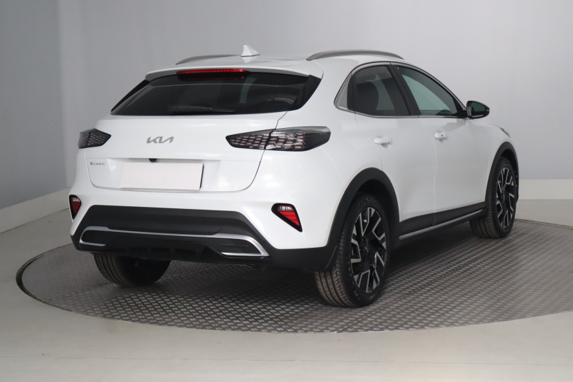 Kia XCeed, 2026