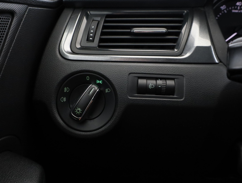 Škoda Rapid Spaceback, 2014