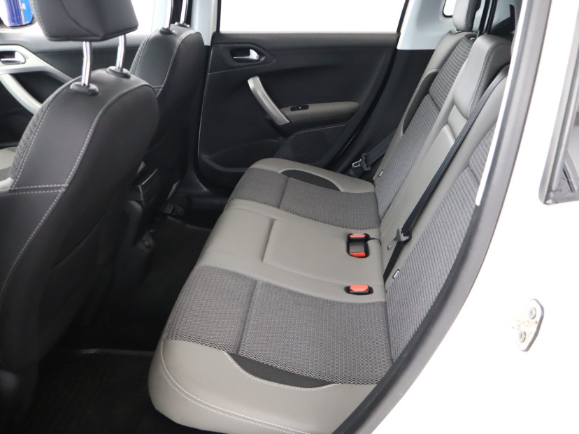 Peugeot 2008, 2019