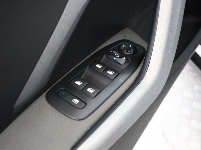 Peugeot 2008, 2019