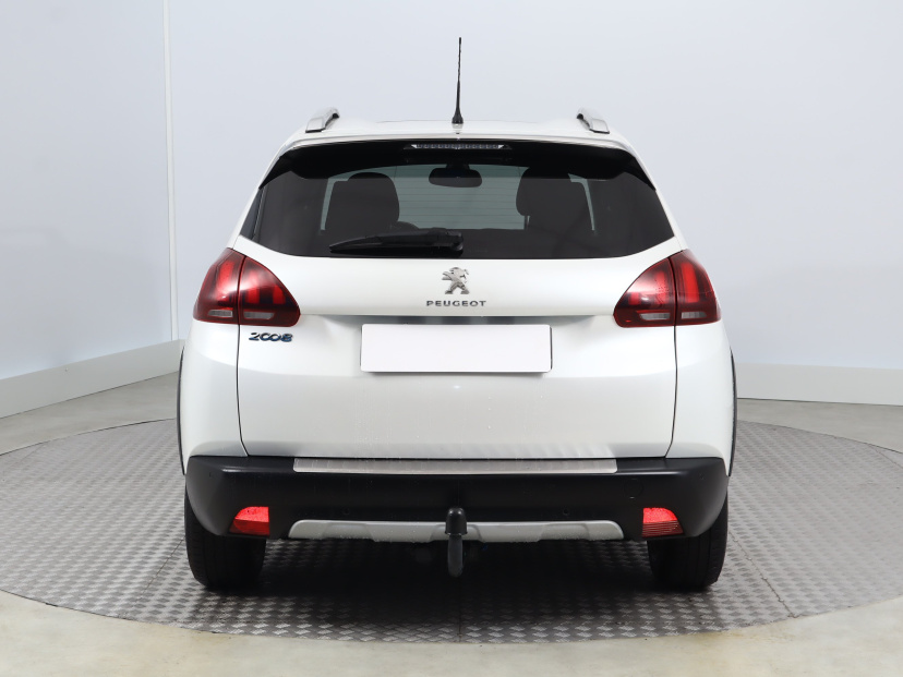 Peugeot 2008, 2019