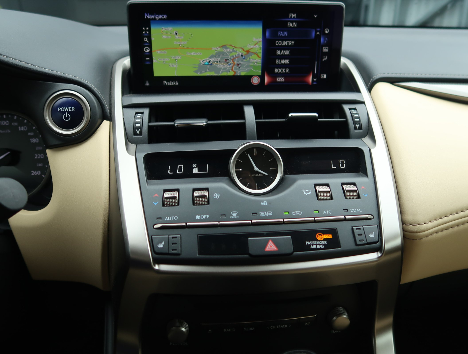 Lexus NX - 2022
