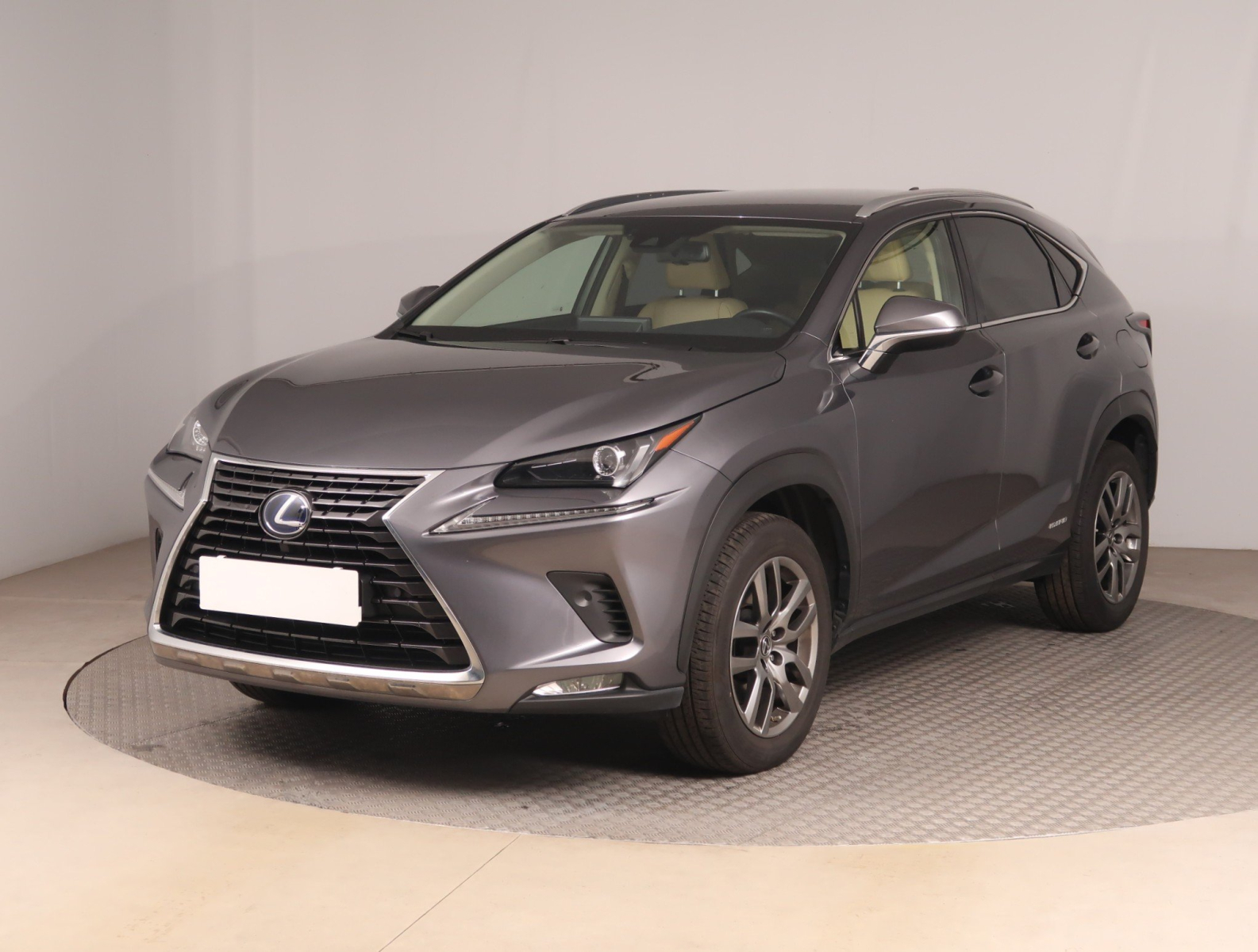 Lexus NX - 2022