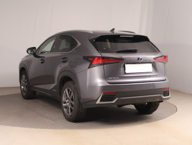 Lexus NX - 2022