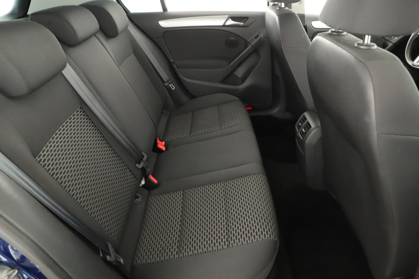 Volkswagen Golf, 2010