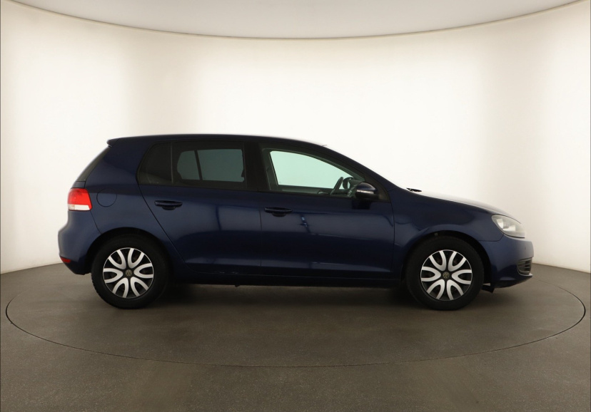 Volkswagen Golf, 2010
