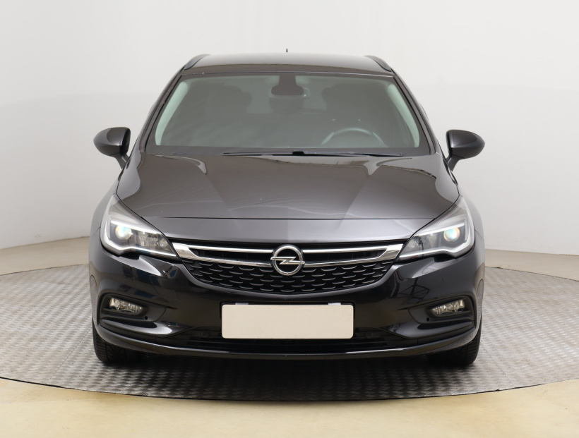 Opel Astra, 2019