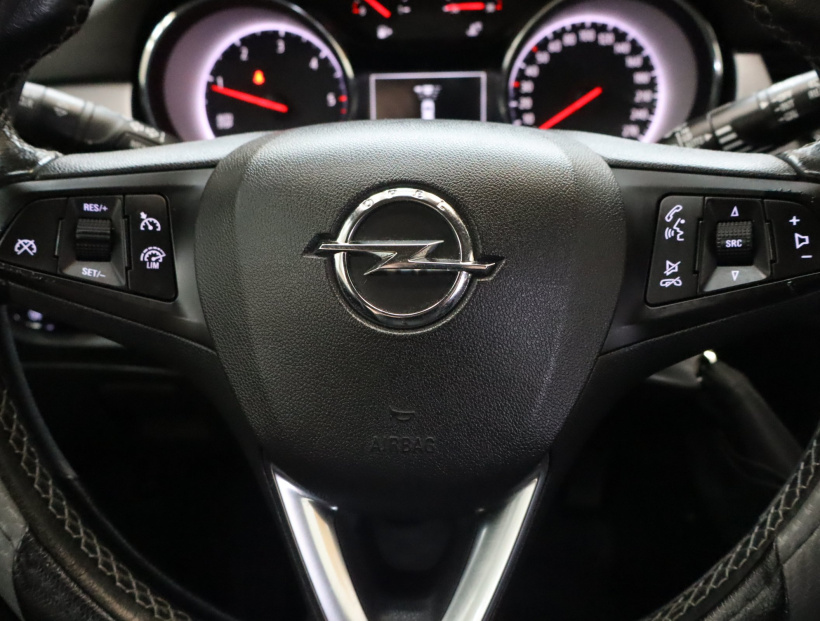 Opel Astra, 2019