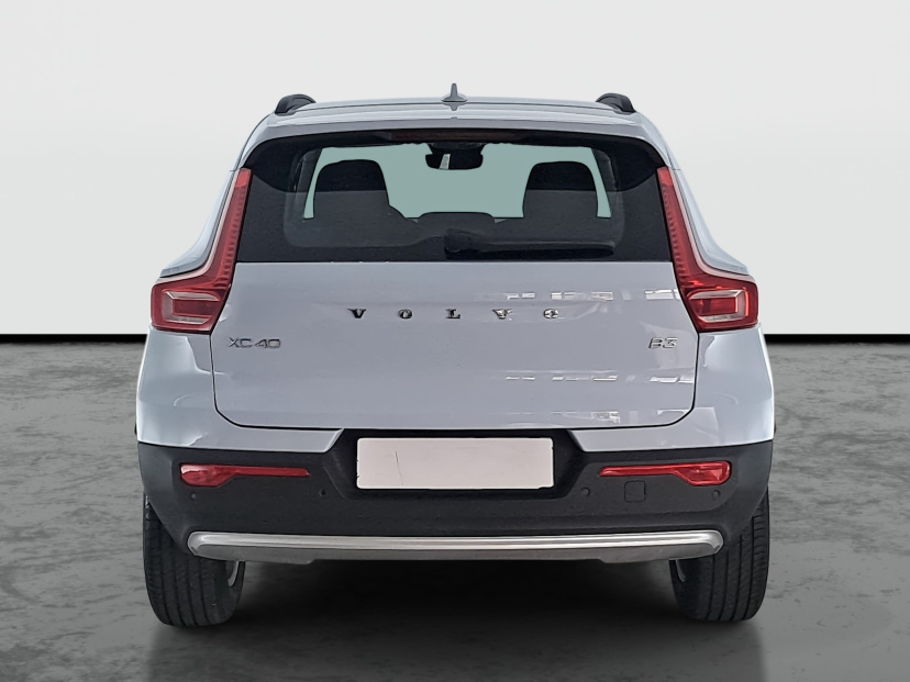 Volvo XC40, 2026