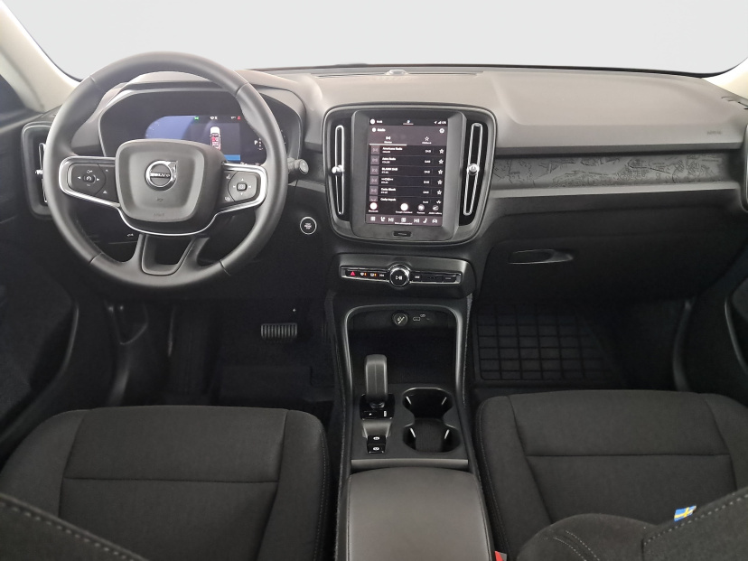 Volvo XC40, 2026