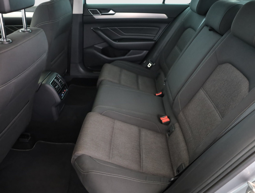 Volkswagen Passat, 2019