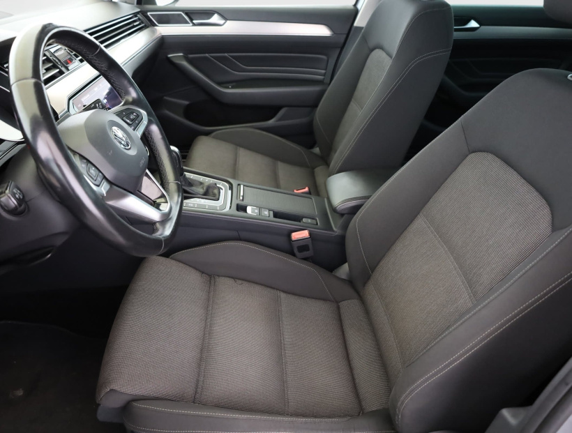 Volkswagen Passat, 2019