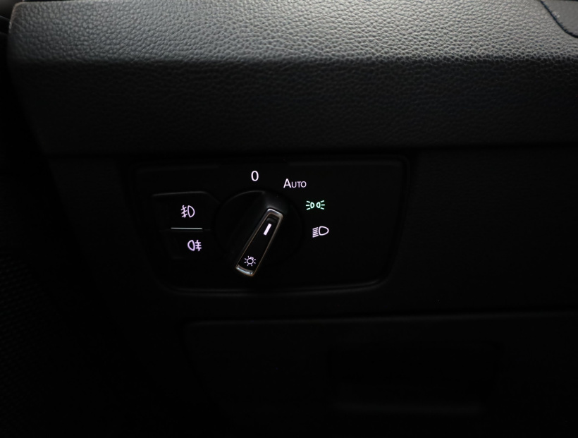 Volkswagen Passat, 2019