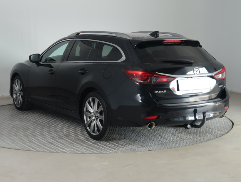 Mazda 6, 2021