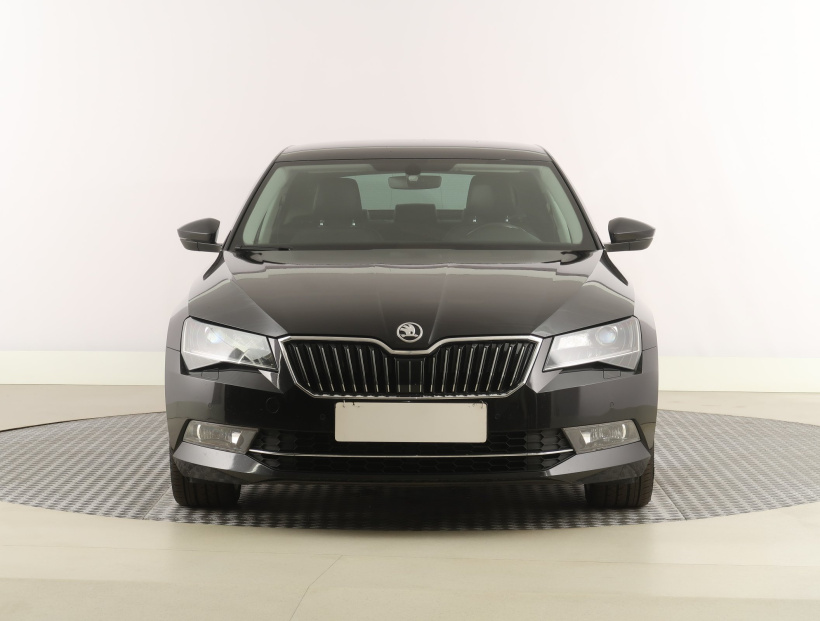 Škoda Superb, 2015