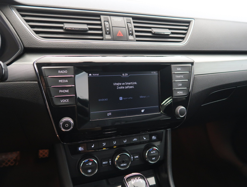Škoda Superb, 2015