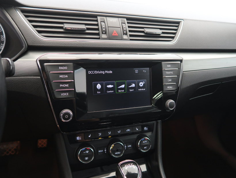 Škoda Superb, 2015