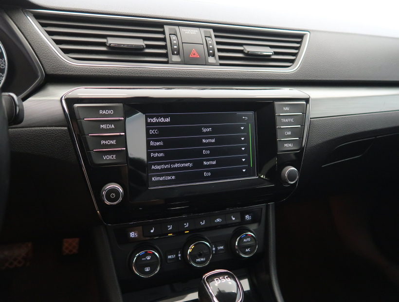 Škoda Superb, 2015