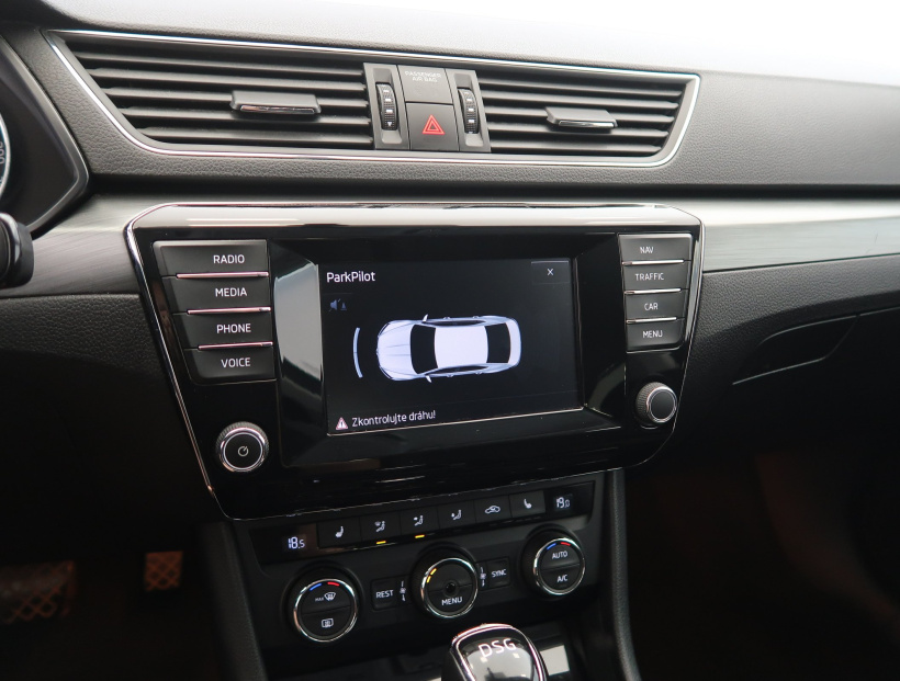 Škoda Superb, 2015