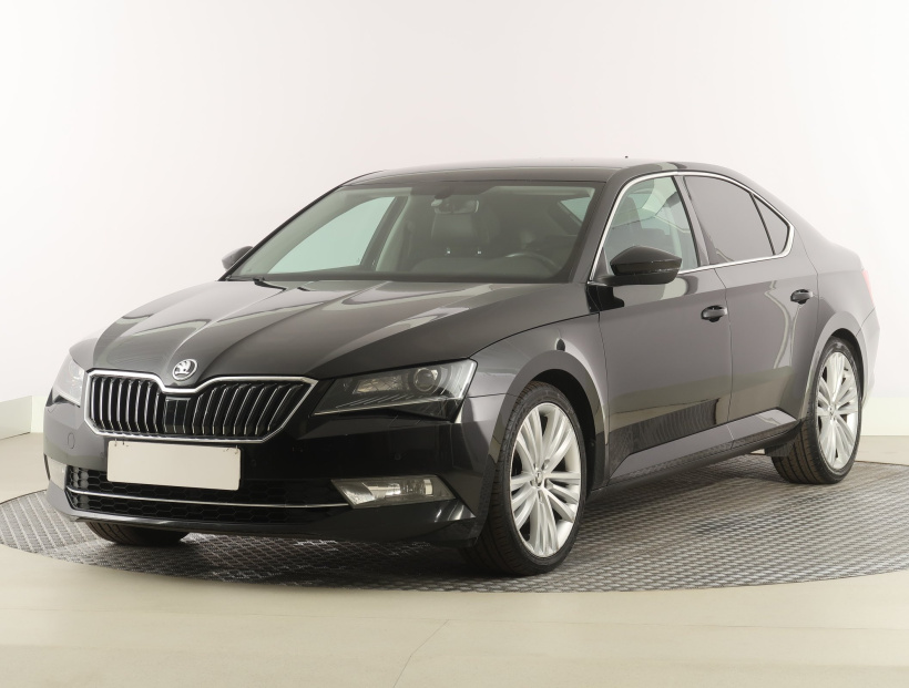 Škoda Superb, 2015