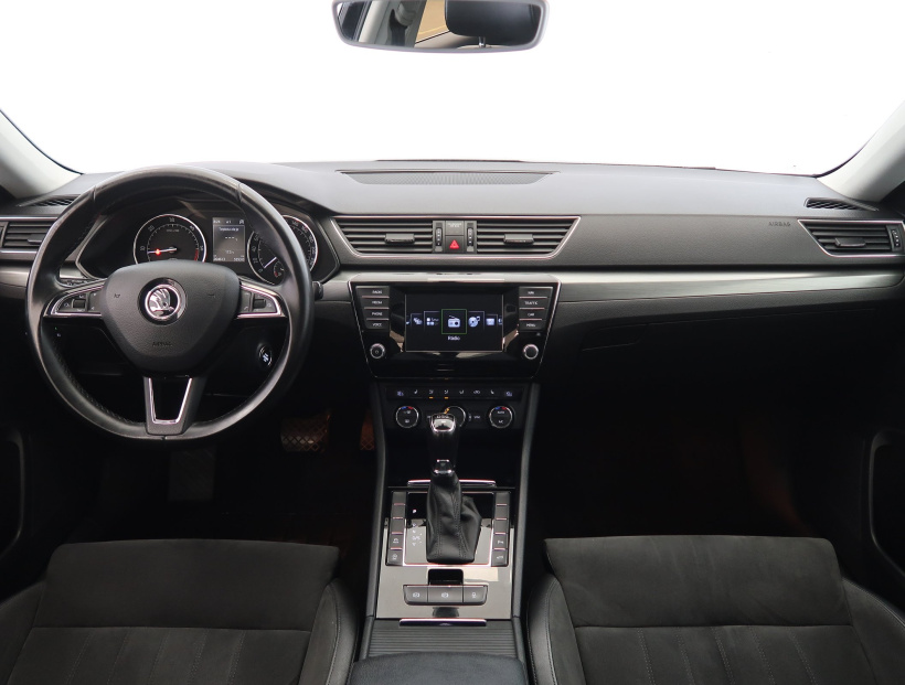Škoda Superb, 2015