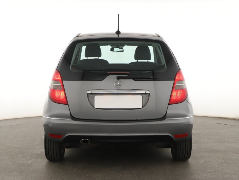 Mercedes-Benz A, 2010
