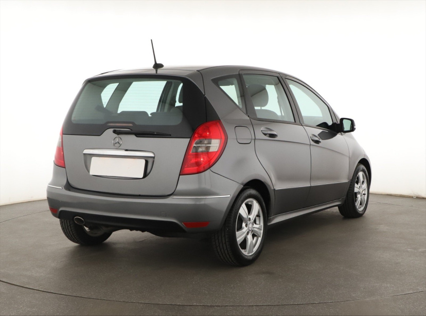 Mercedes-Benz A, 2010