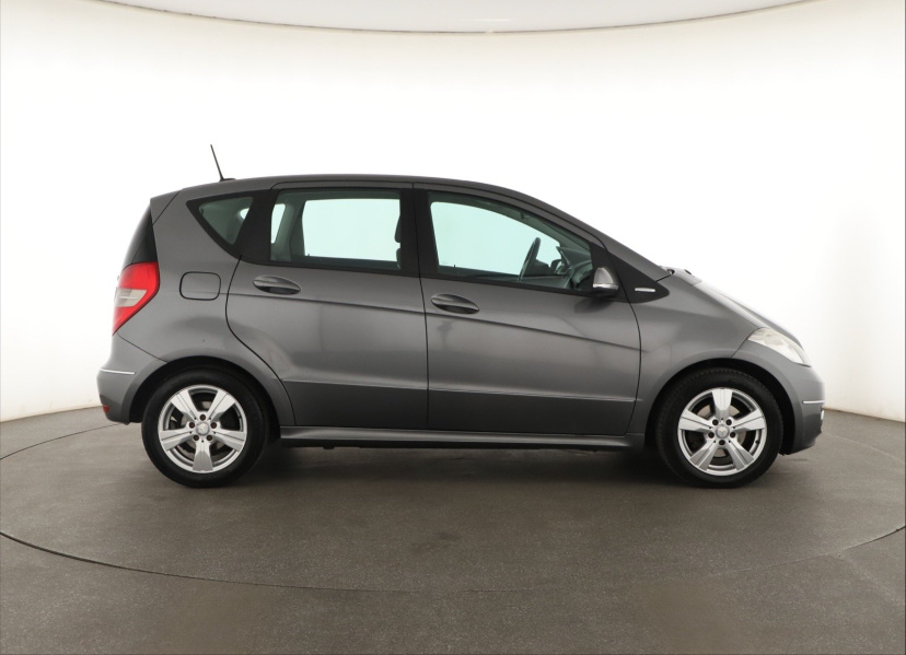 Mercedes-Benz A, 2010