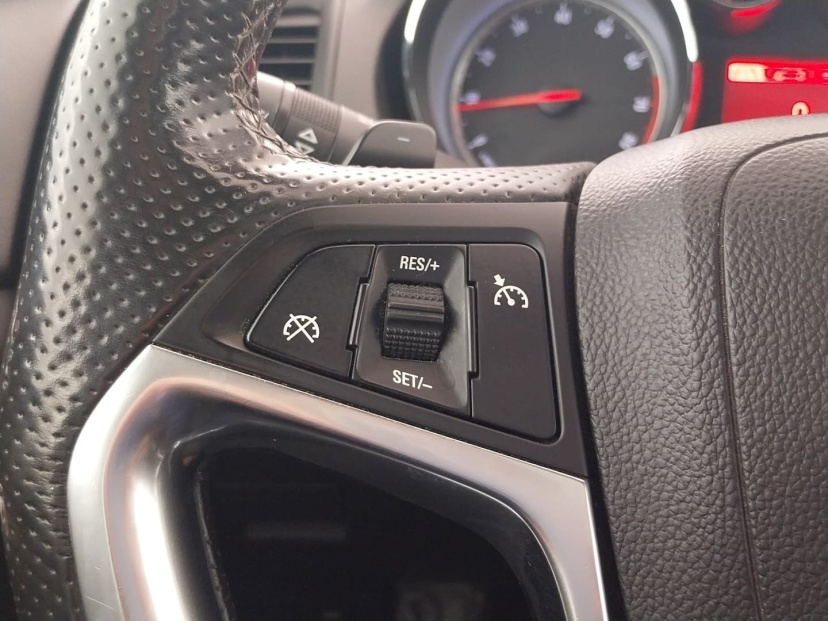 Opel Insignia, 2013