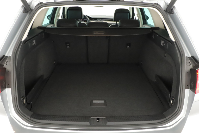 Volkswagen Passat, 2019